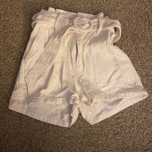 DONATING 10/4 - Blank NYC size extra small white shorts
